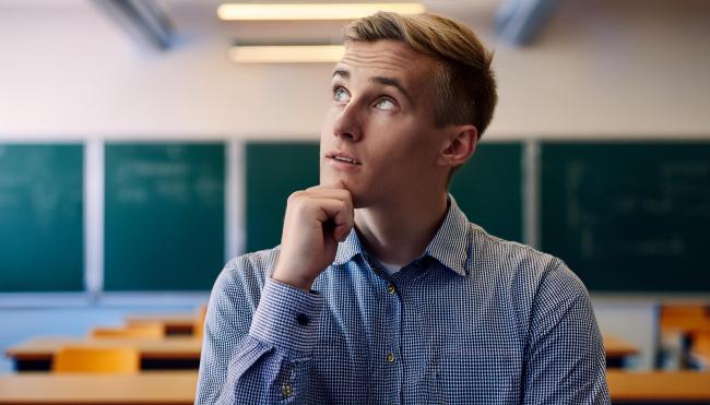 personne qui s'interroge